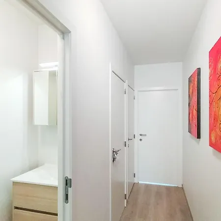 Stunning In With Wifi Apartment Ostend